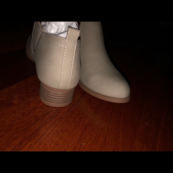 Booties - Picture 3 of 4